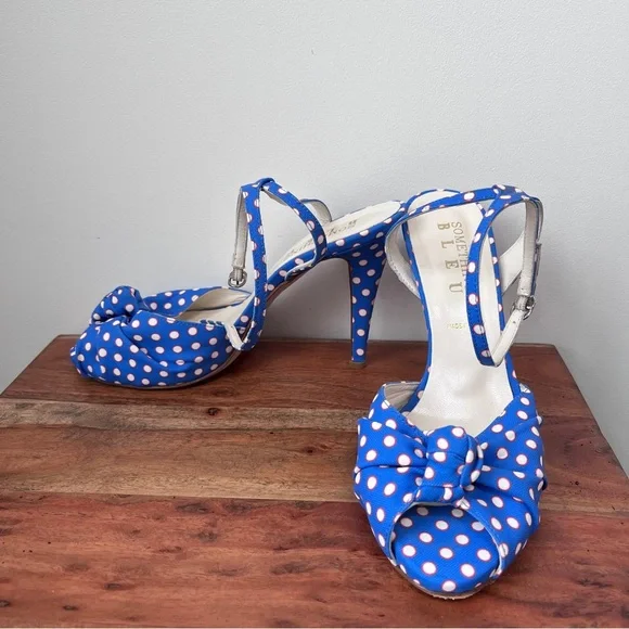 Something Bleu, polka dot sandals, blue/orange/white. Leather sole, size 9 - Picture 2 of 8